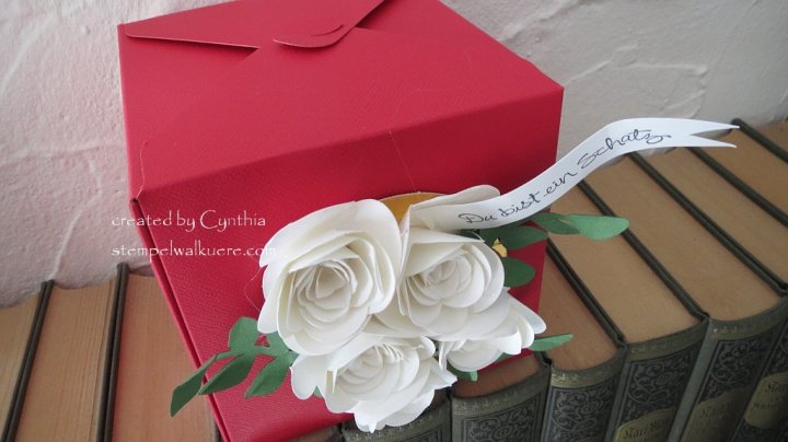 Gesammelte Grüße. Punch Board for Boxes Red 12x12 box 4